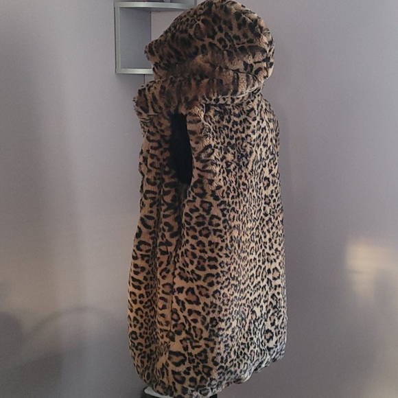 Zara Animal Print - Picture 3 of 7
